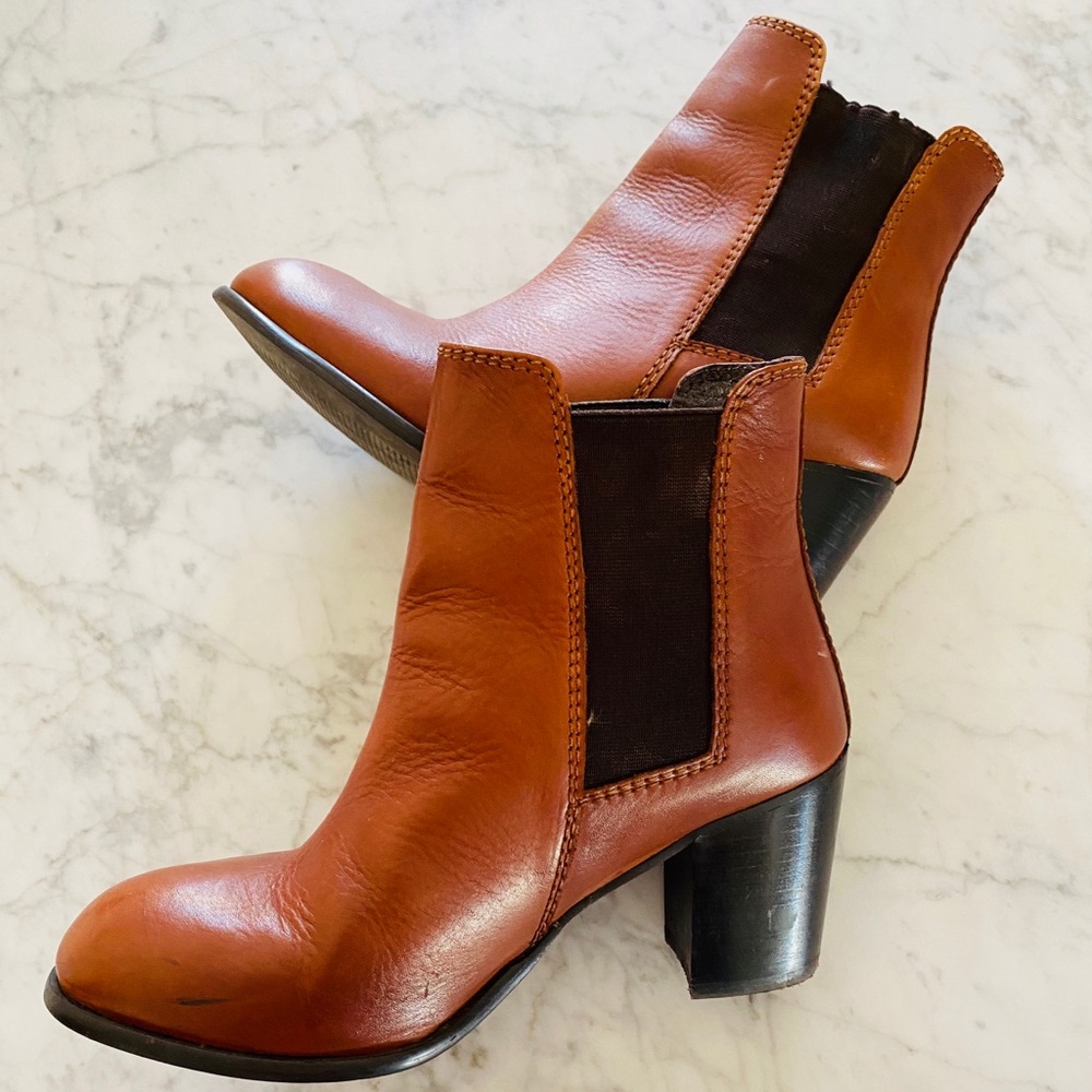 Diba Chelsea Boots